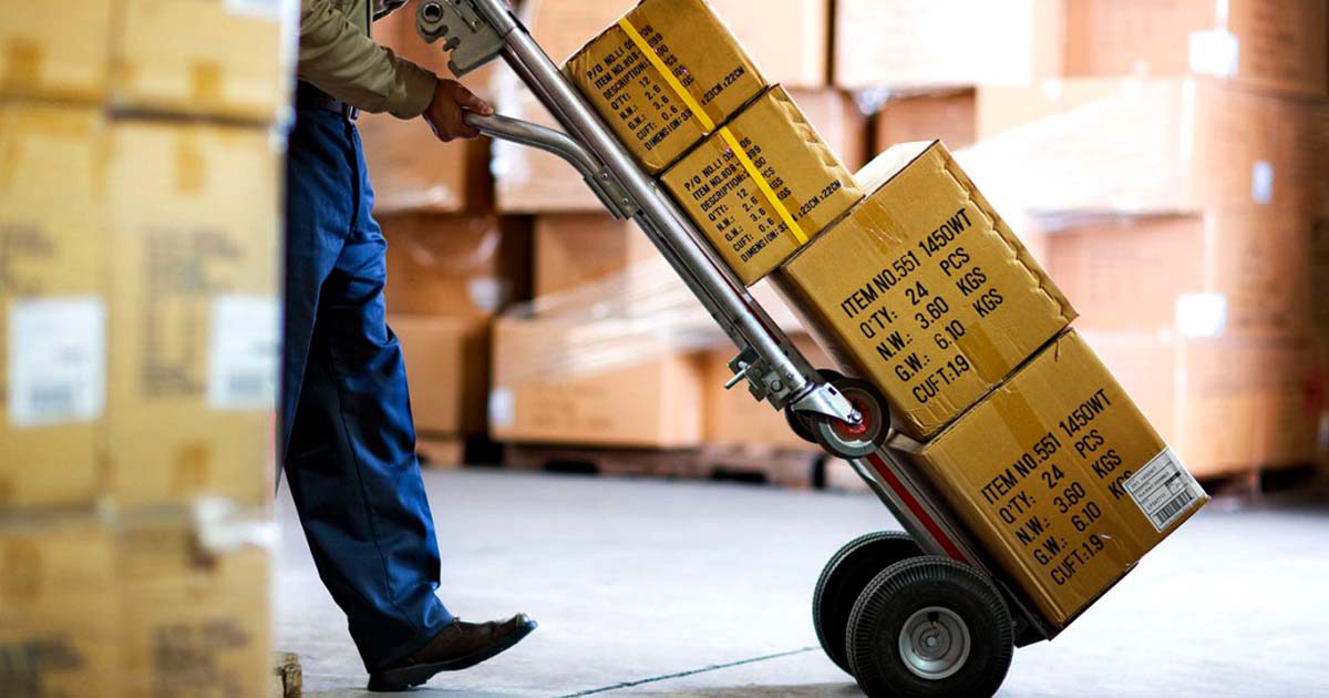 5 sinais que sua empresa precisa armazenar produtos adequadamente