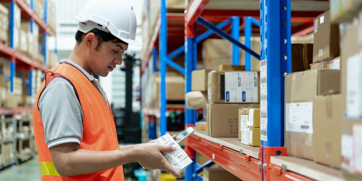 Cantilever e picking: combinação ideal para acelerar a separação de pedidos
