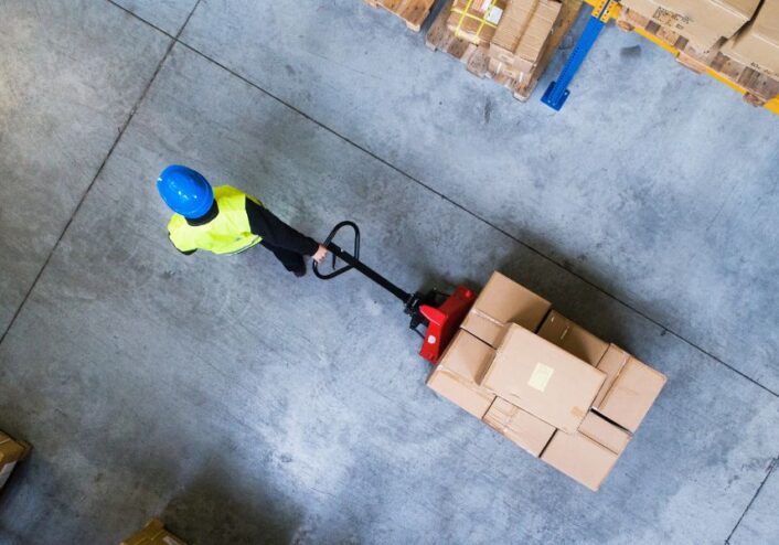 Como a qualidade do rodízio influencia na performance dos carrinhos industriais?